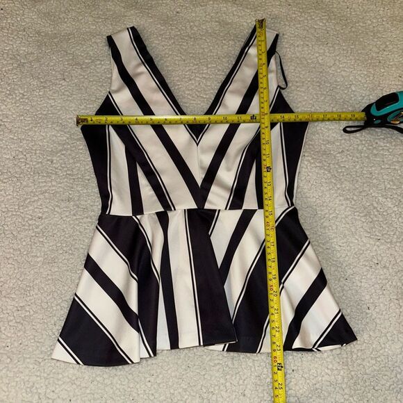 H&M Small Chevron Peplum Zipper Back Tank Top Black White Stripes Gently Worn - Picture 7 of 8